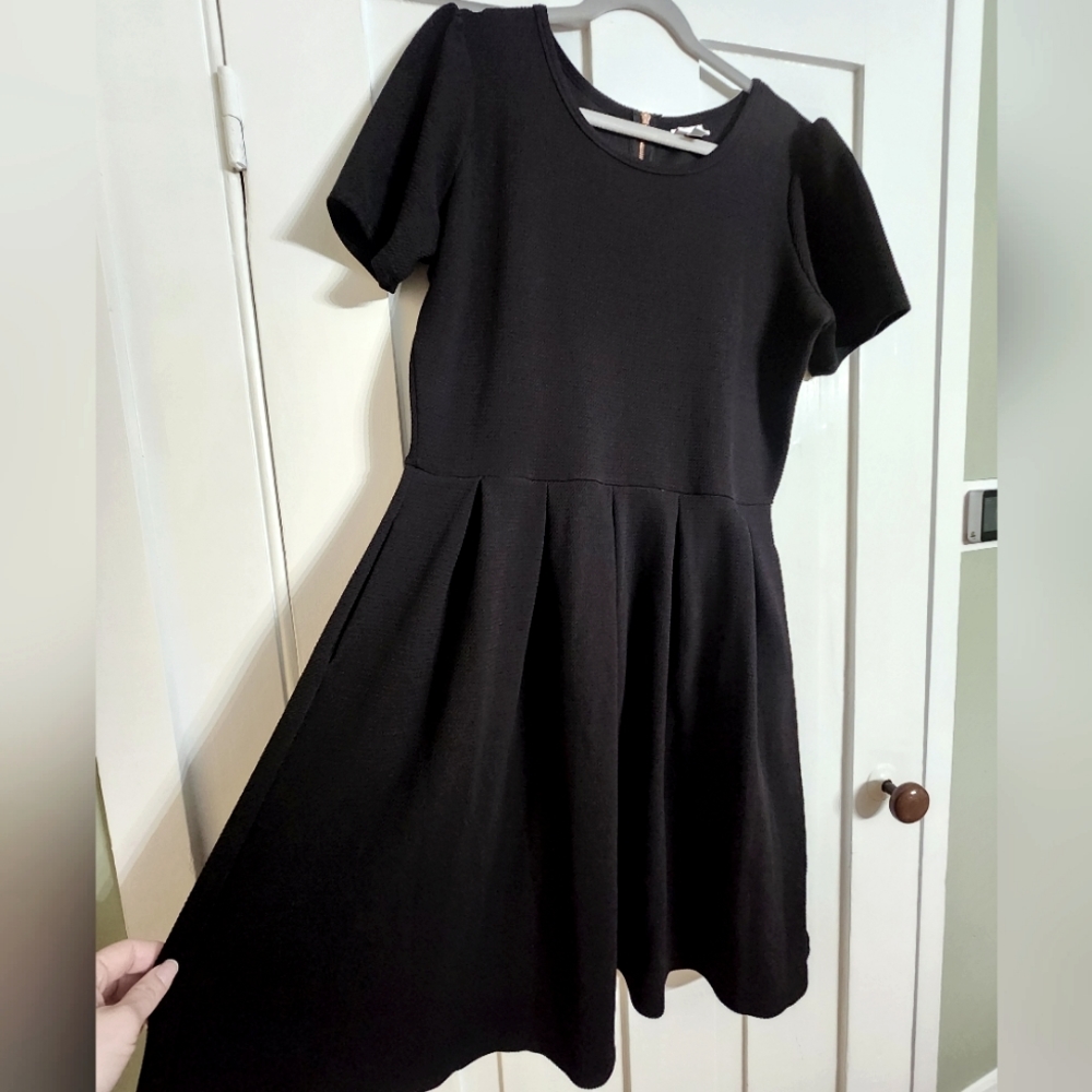 NWOT 2x Lularoe Amelia Black and Rose Gold